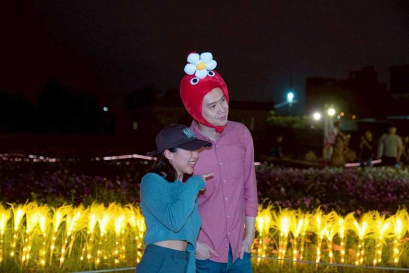 新竹縣竹北市長鄭朝方（圖）邀請大小朋友前往竹北鳳岡地區「陌上花開」季瞧瞧。（圖／翻攝自竹北市公所媒體群組）