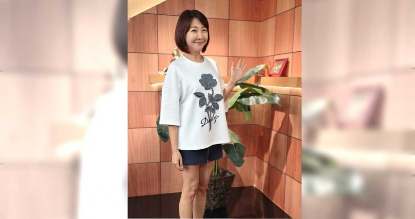 余皓然上節目分享和王中平的老夫老妻甜蜜日常。(圖/年代提供)