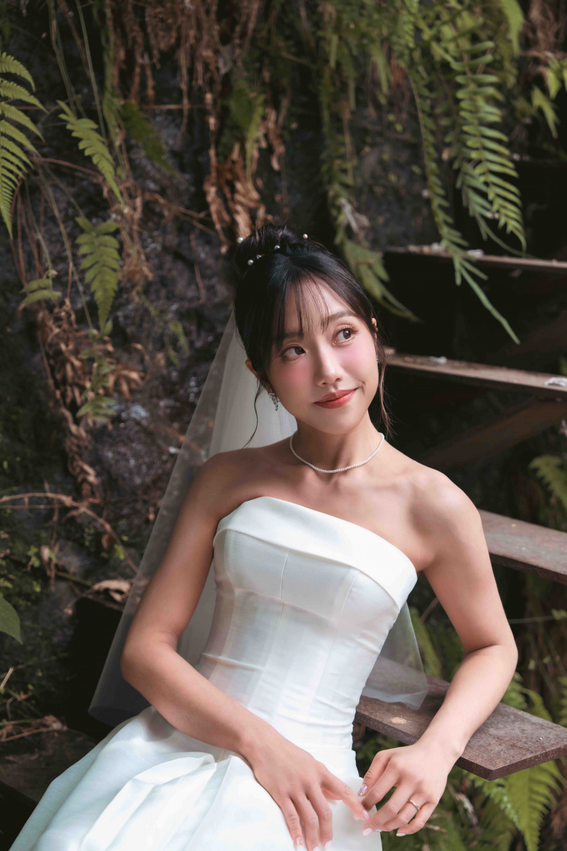 蔡佩軒將新歌獻給正在籌備婚禮的新人或是享受愛情美好時光的人們。(圖/可瑞思國際娛樂提供)