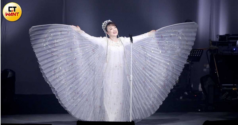 翁倩玉演唱當年在日本大紅的夯歌〈魅せられて〉。（圖／侯世駿攝）