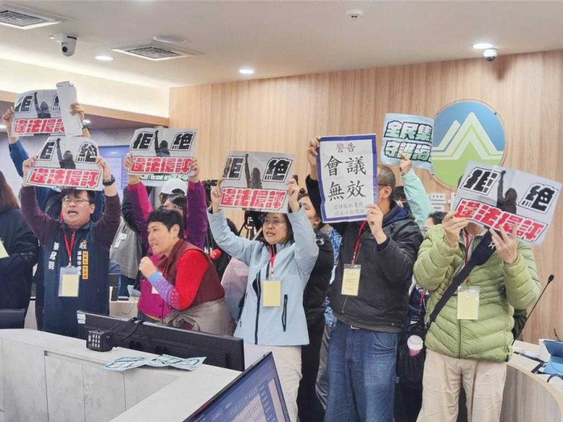 環評大會今天審查四接案、衝突𣎴斷。（圖／中國時報林良齊攝）