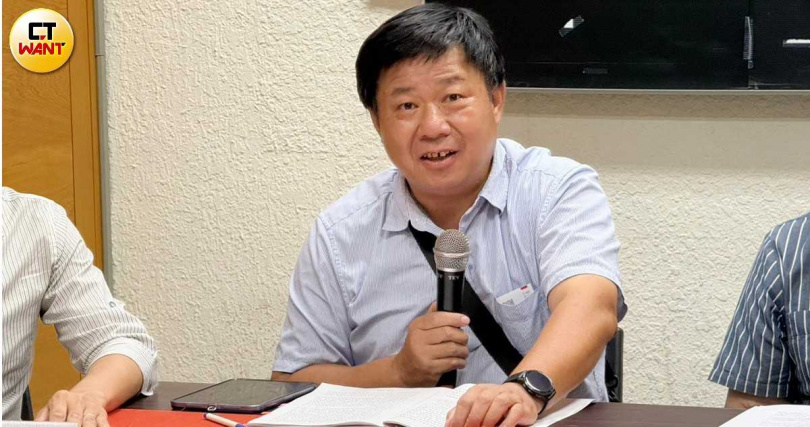 國立東華大學法律系副教授張鑫隆強調,盼華語教師勇敢發聲、凝聚基層力量,推動制度真正改革落實。(圖/王小萌攝)