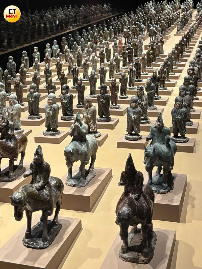 大同博物館的北魏彩繪陶俑，神態生動逼真，是館藏的鎮館之寶。（圖╱王若攝）