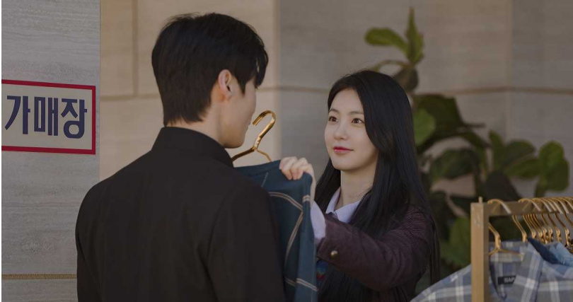 辛叡恩（右）喜歡許楠儁，卻因金多美疏離對方。（圖／Hami Video提供）