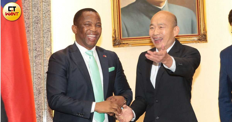 我國與非洲友邦史瓦帝尼邦誼密切，過去史瓦帝尼王國眾議院議長馬布札（Jabulani Mabuza）曾率團訪問立法院，並獲立法院長韓國瑜接見款宴。（圖／周志龍攝）