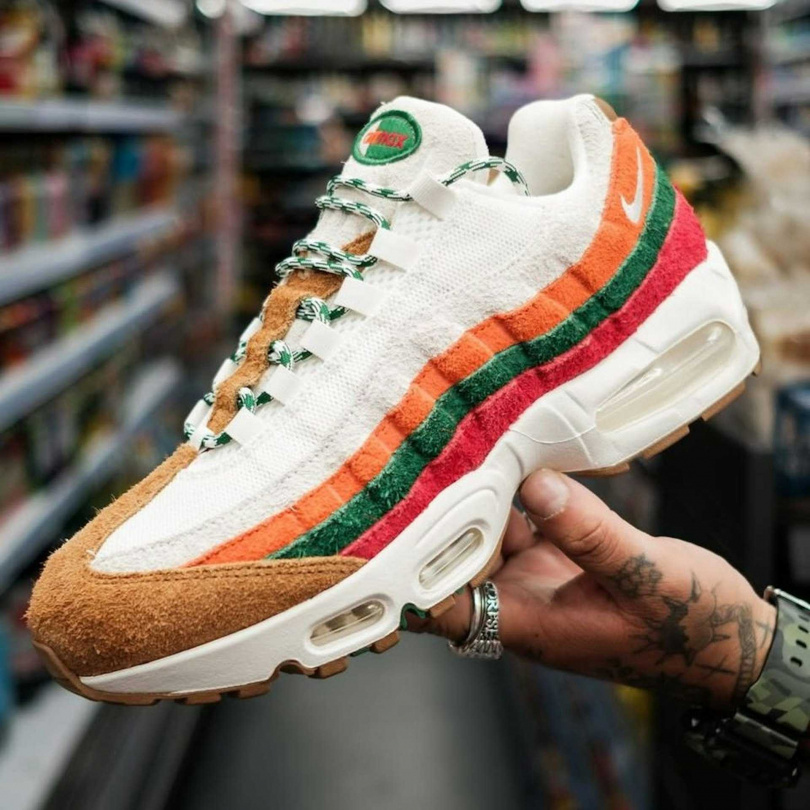 7-Eleven認為Nike新鞋配色與品牌識別過於相似,要求法院禁止販售並銷毀鞋款。(圖/翻攝自X,@JustFreshKicks)