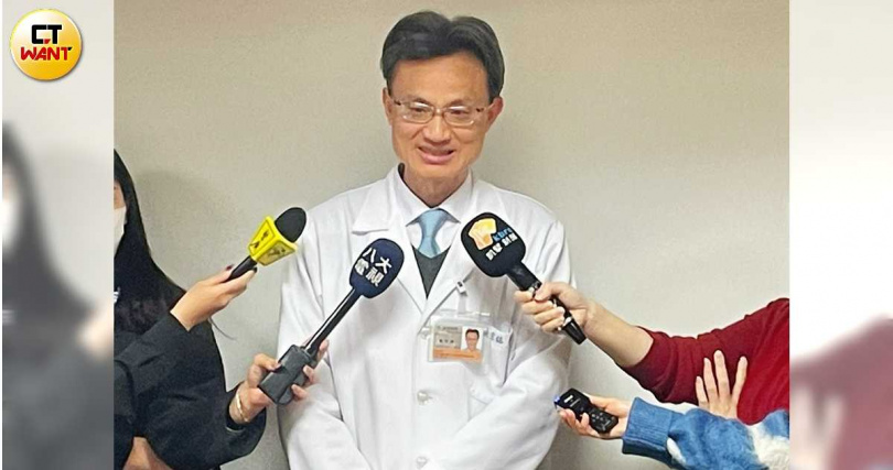 康宏銘提醒，糖尿病分為4型，其中健保給付一年2次第一型糖尿病患連續血糖監測機，有的患者還可自費胰島素幫浦。（圖／林則澄攝）