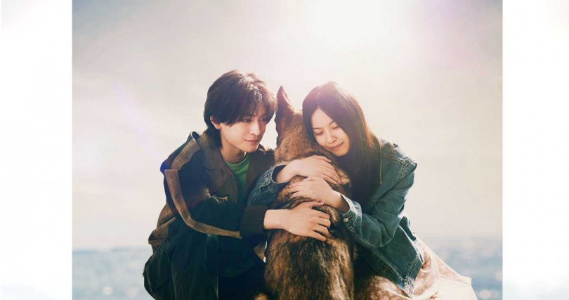 高橋文哉（左）與西野七瀨（右）首度合作，展現絕佳默契。（圖／采昌國際多媒體提供）