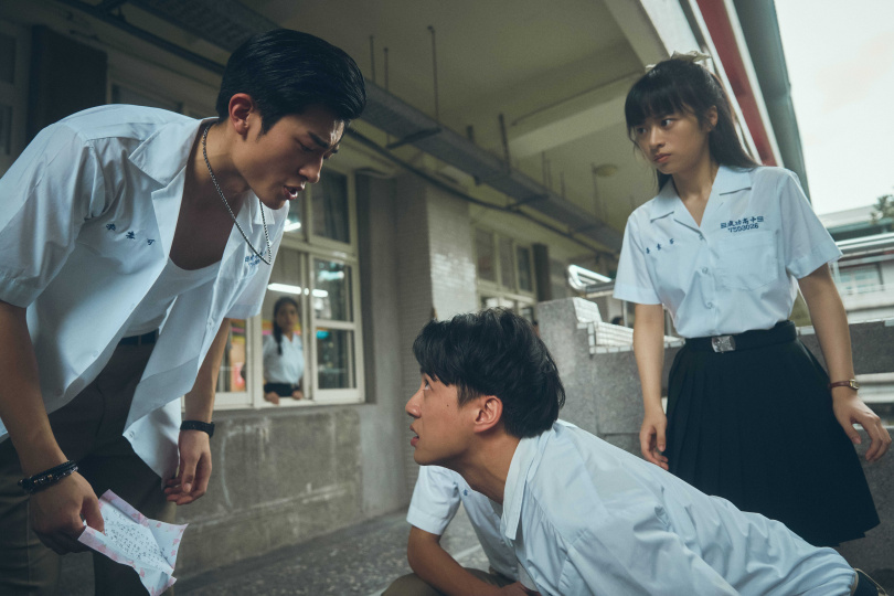 吳翰林與許莉廷有感情戲。（圖／華視、公視台語台提供）