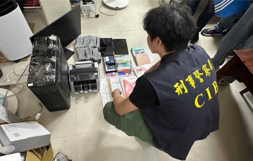 警方查扣相關證物。（圖／翻攝畫面）