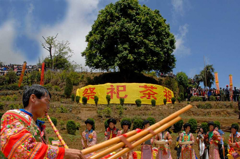 雲南少數民族在諸葛亮誕辰當天的茶祖祭。（圖／吳德亮攝）
