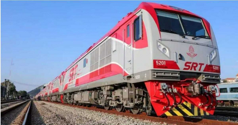 泰國南下列車誤點長達7小時，一度傳出因車廂內貓咪失控引發停駛。（圖／翻攝自Thaiger）