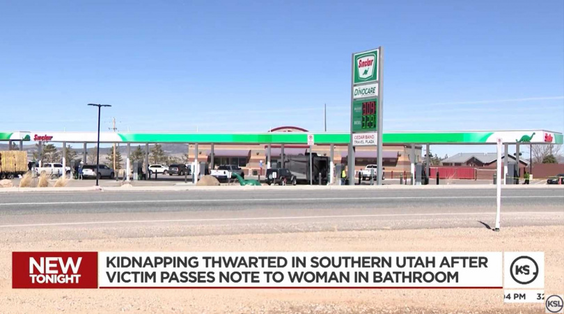猶他州一名女子在加油站上廁所時,突然收到一名陌生女子塞給她紙條,對方表示自己遭到威脅,希望她能夠幫忙報警。(圖/翻攝自KSL News Utah)