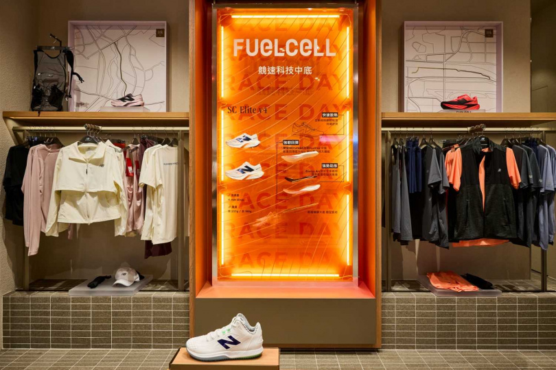 NB RUN開幕限定優惠：即日起至5/26消費滿5,800元贈「NB紓壓按摩球2入組」；指定鞋款／服飾任兩件享85折優惠，數量有限，送完為止。（圖／品牌提供）