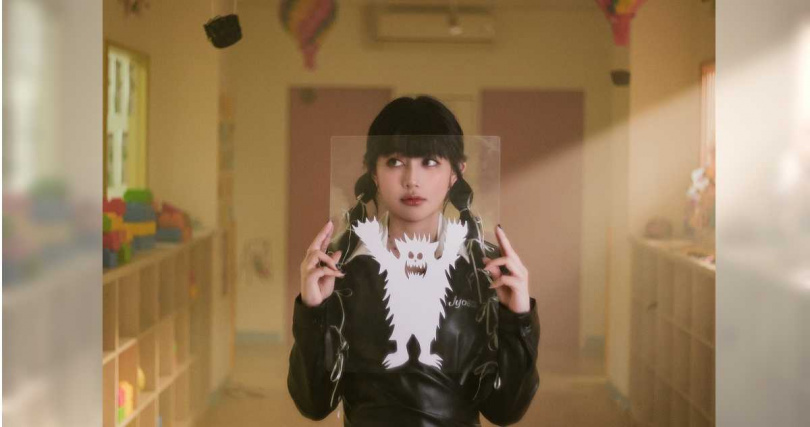 琳誼拍MV前一天左腳不明原因腫痛。（圖／相映音樂提供）