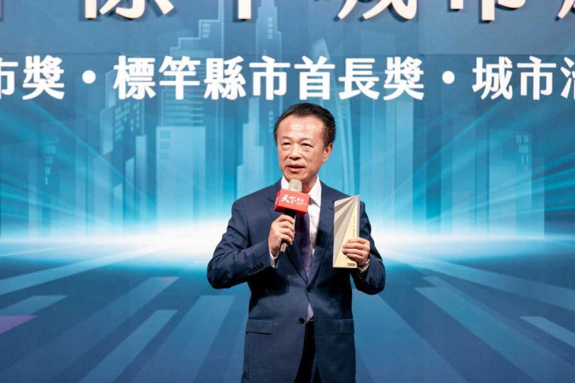翁章梁蟬聯天下雜誌「標竿縣市首長獎」，嘉義縣施政滿意度全國最高。（圖片提供／嘉義縣政府）