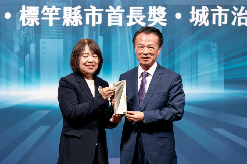 翁章梁蟬聯天下雜誌「標竿縣市首長獎」，嘉義縣施政滿意度全國最高。（圖片提供／嘉義縣政府）