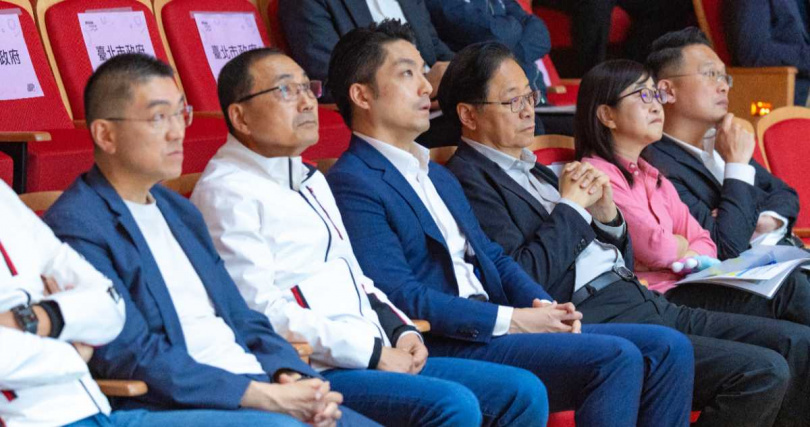 桃園市長張善政力推供應鏈重組計畫，透過區域聯手、資源整合，為企業營運注入穩定力量。 (圖片提供／桃園市政府)