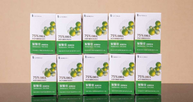U能生醫「智醫佳」75%藻油DHA,以高濃度、純淨來源與專利技術打造,為現代人提供日常營養補給的安心選擇。(圖/黃耀徵攝)