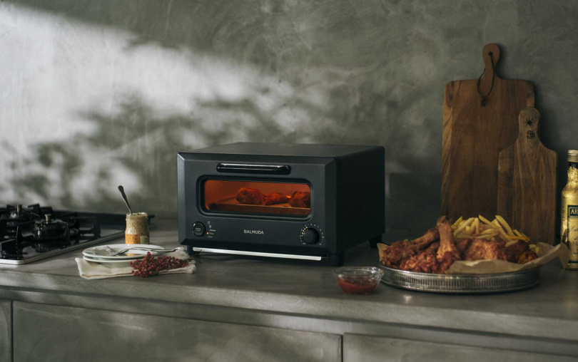 BALMUDA ReBaker 烤麵包機（NT$7,990元，預購價NT$6,880元）。（圖／品牌提供）