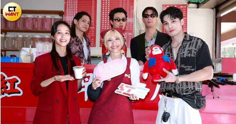 記者會別出心裁選在台式「早餐店」舉行，呈現滿滿的「台灣感性」，並邀請人氣樂團 TRASH 驚喜助陣。（圖／侯世駿攝）