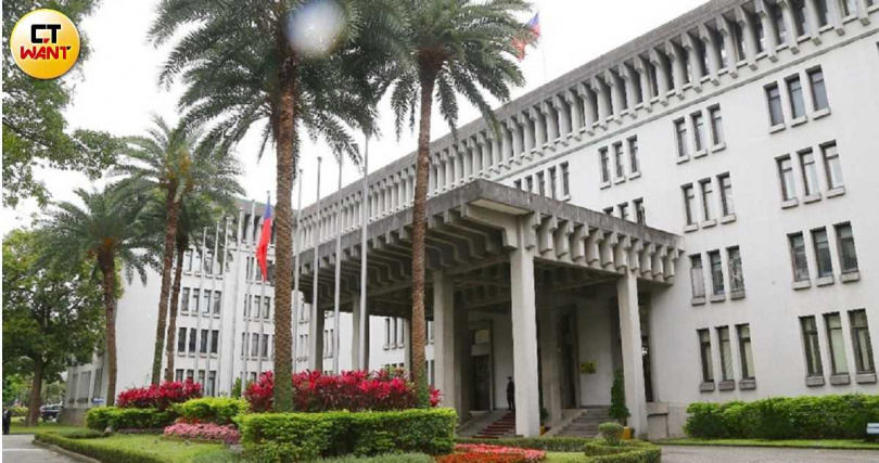 外交部（圖）譴責任何濫用記者身分進行非法情蒐的行徑。（圖／CTWANT攝影組）