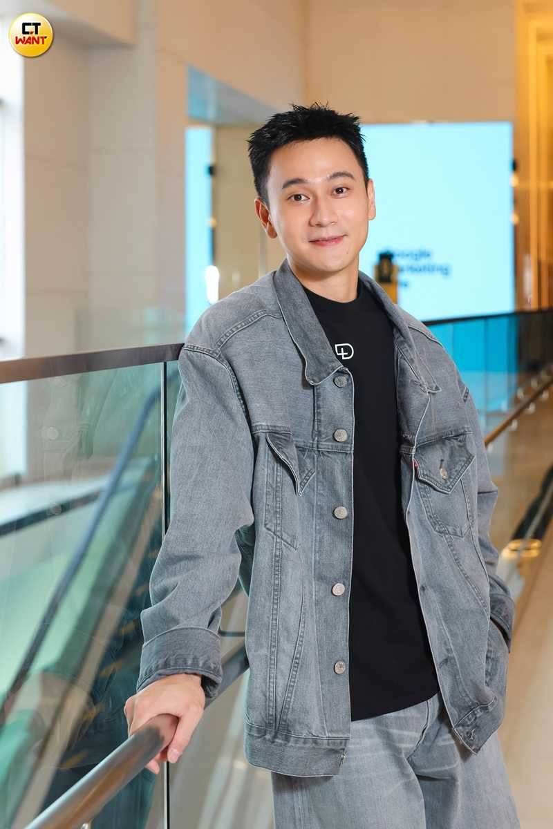 劉冠廷表示，跟老婆孫可芳都有互裝定位，主要是安全考量。（圖／楊澍攝）