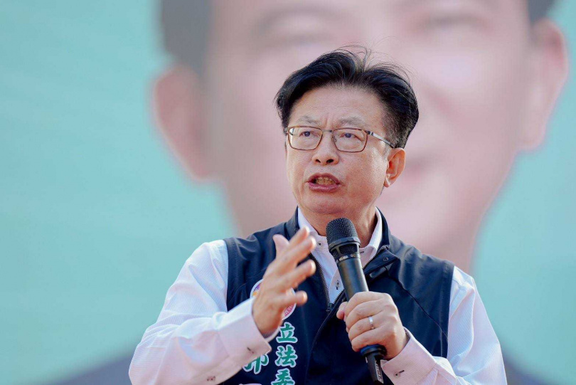 台南市立委郭國文站台力挺林俊憲。（圖／林俊憲臉書）