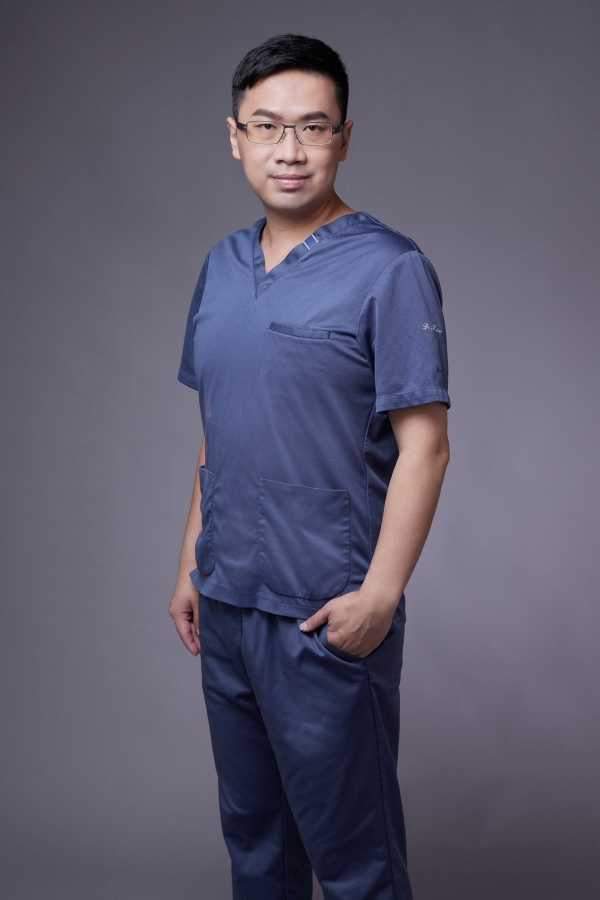 蕭皓天皮膚專科診所 蕭皓天院長 。（圖／蕭皓天皮膚專科診所提供）