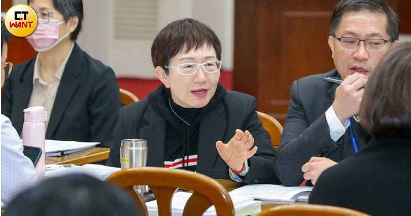 財政部是公股行庫主管單位。圖中為財長莊翠雲。（圖／黃耀徵攝）