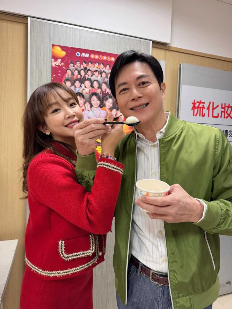 賴慧如劇中跟王燦發展禁忌戀。（圖／民視提供）