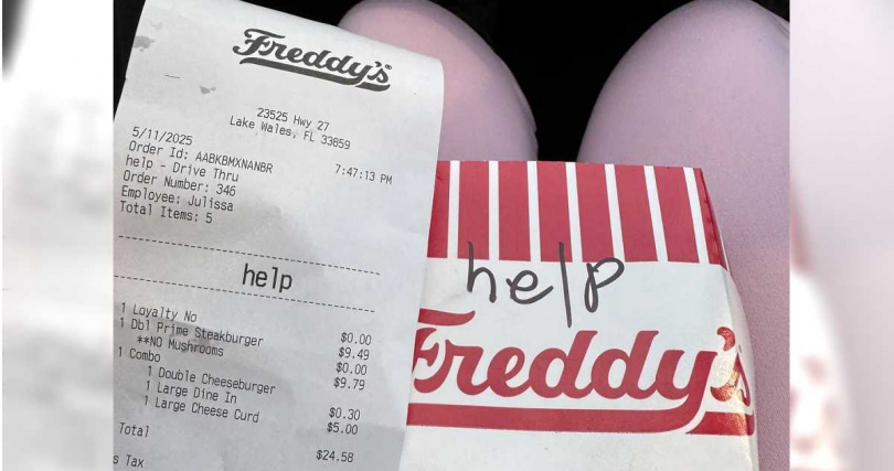 速食店店員在漢堡盒及消費明細上寫下「救命」字眼，經警方調查證實，確認是一起惡作劇。（圖／擷取自Reddit／r/Weird）
