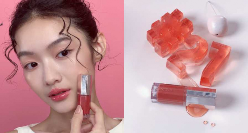 甜美蜜桃裸粉疊上水潤果凍光,像是初戀臉上偷偷泛紅的害羞感,甜度超標、嫩感升天。蘭蔻 唯我精華果凍唇蜜 #27 糖漬蜜桃/1,150元(圖/廖怡婷攝)