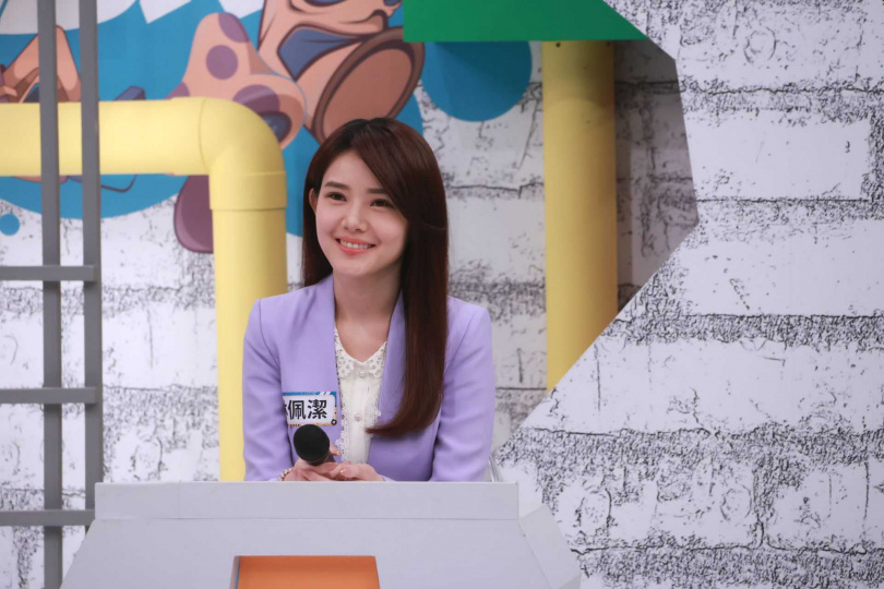 林佩潔因顏值被網友攻擊。（圖／中天提供）