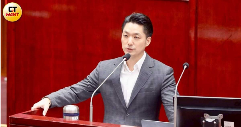 台北市長蔣萬安(圖)研商挽留方案減緩教師人才流失。(圖/方萬民攝)