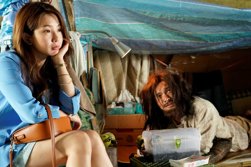 《何百芮的地獄戀曲》郭書瑤與姚淳耀展開尋愛之旅。（圖／彼此影業）