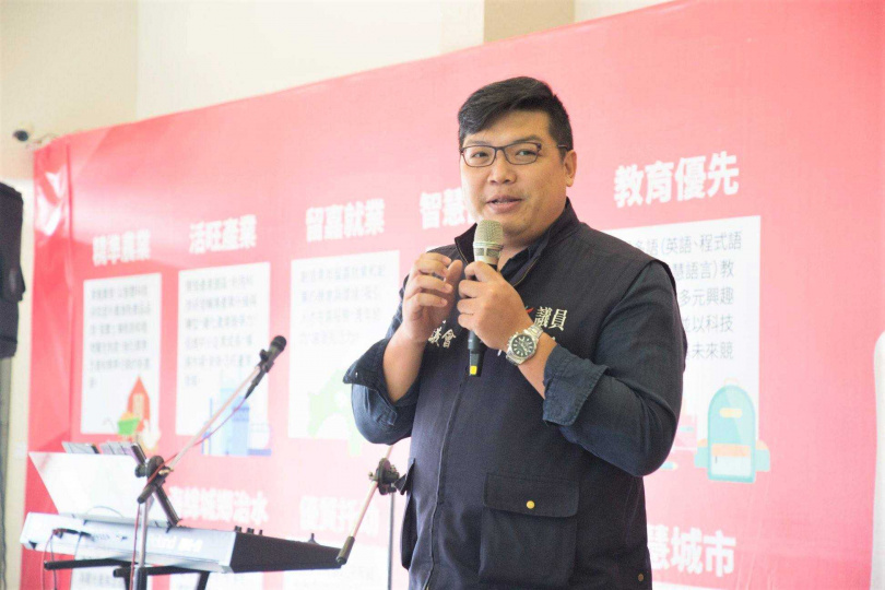 嘉義縣議員何子凡出面證實，曾接獲3名老師陳情，表示不認同陳幸琪校長的領導風格。（圖／翻攝畫面）