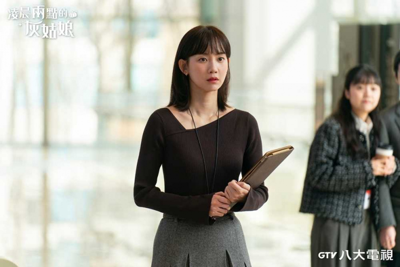 申鉉彬打破童話定律，詮釋現實版的灰姑娘。（圖／八大電視提供）