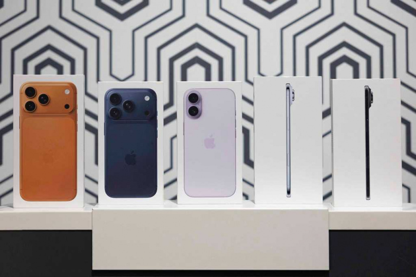 iPhone 18 Pro Max將延續17 Pro Max設計語言，預計螢幕尺寸維持6.9吋，但整體更厚重。