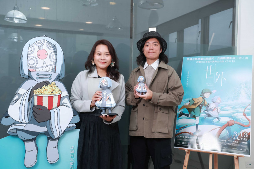 《世外》導演吳啓忠（右）與監製兼編劇楊寶文分享全片製作過程。（圖／甲上娛樂）