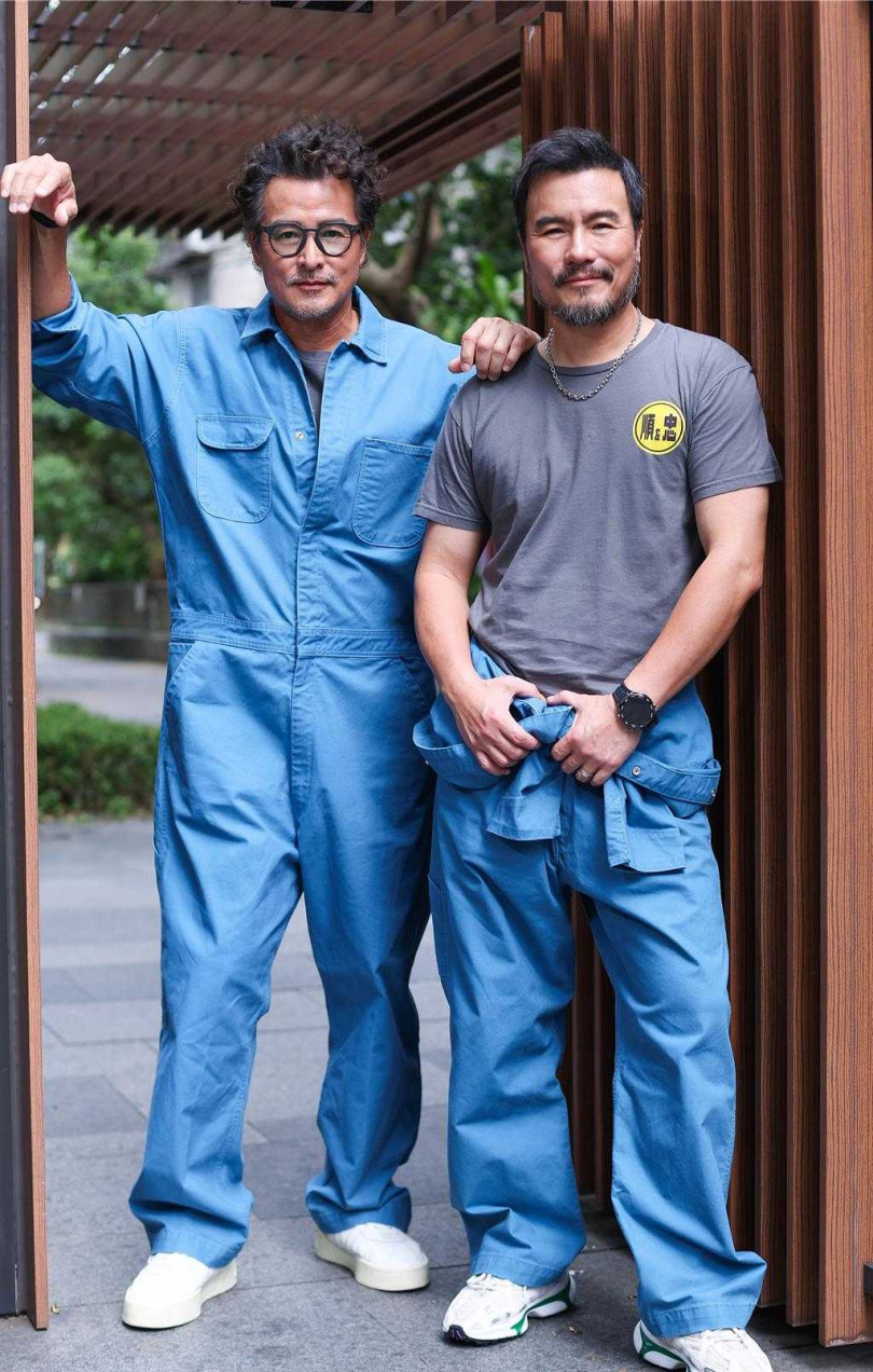 李銘順（左）、李銘忠兄弟感情好。（圖／陳俊吉攝）