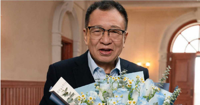 許紹雄病危傳聞引起演藝圈震動，港媒拍到多位圈內好友現身醫院探視。（圖／翻攝自微博，許紹雄）