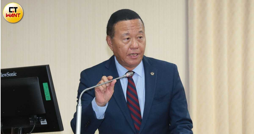 國防部副部長柏鴻輝赴立法院針對「普發新版台灣全民安全指引」進行專案報告。（圖／周志龍攝）