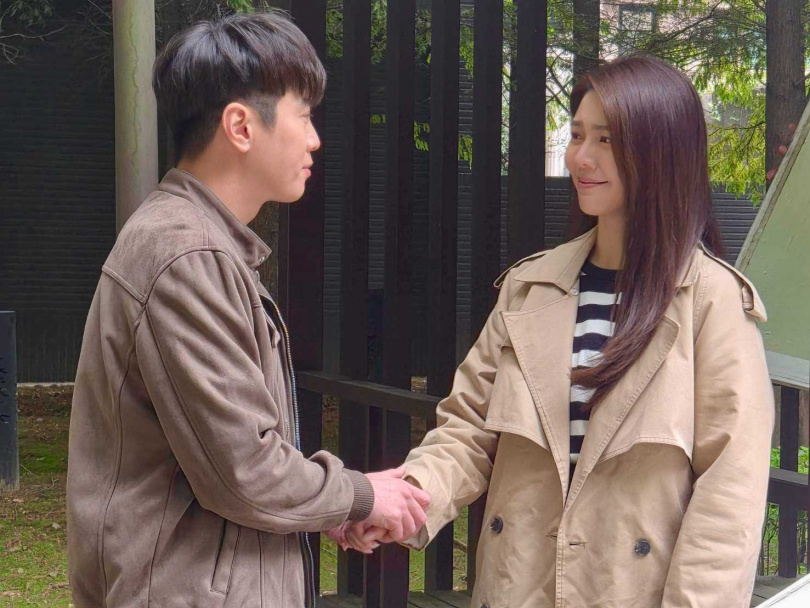 要溫柔對待吳東諺，讓白家綺一度笑場。（圖／民視）