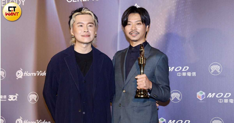 裘德缺席，由他的夥伴上台領最佳編曲人獎。（圖／本刊攝影組）