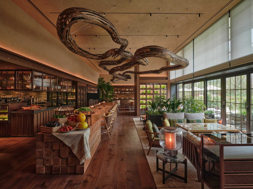 大阪柏典酒店標誌性餐廳「P72」。（圖／大阪柏典酒店提供）