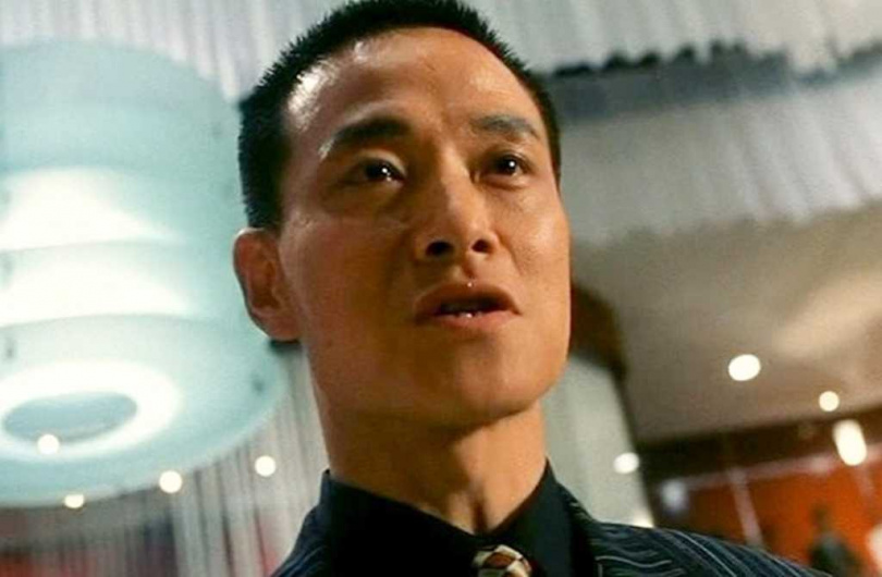 吳興國在《賭神2》演出「仇笑痴」走紅。（圖／翻攝Youtube）