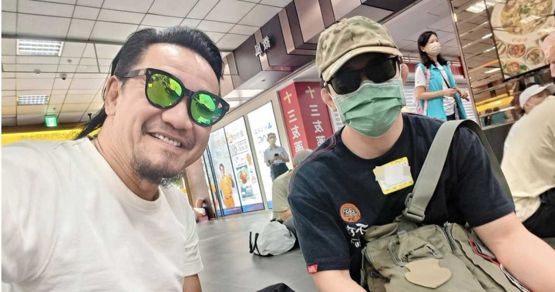 陳為民兒子入伍。(圖/翻攝臉書浪人幫-陳為民)