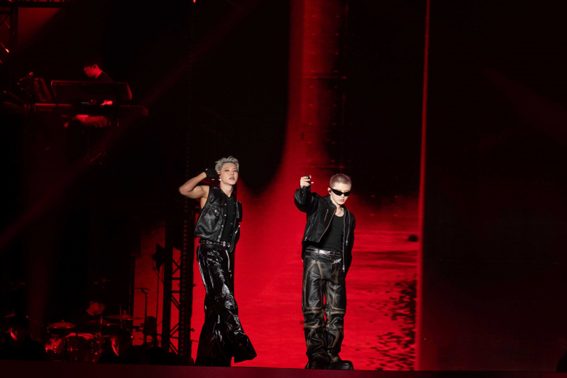 HOSHI與WOOZI攜手帶來雙人合唱舞台，也各自獻上獨具風格的SOLO演出。（圖／D-SHOW提供）