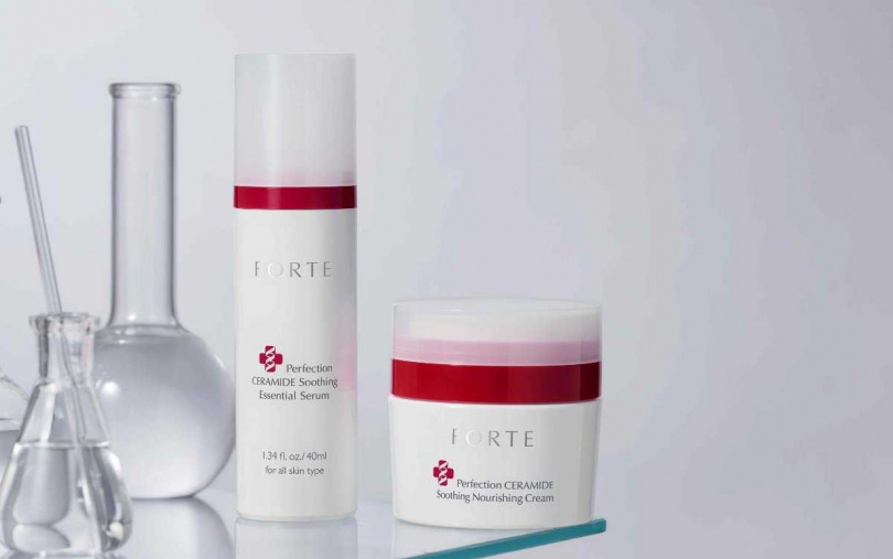 Ceramide全效舒緩系列迎來家族新成員-Ceramide全效舒緩精華液與Ceramide全效舒緩滋養霜。（圖／品牌提供）